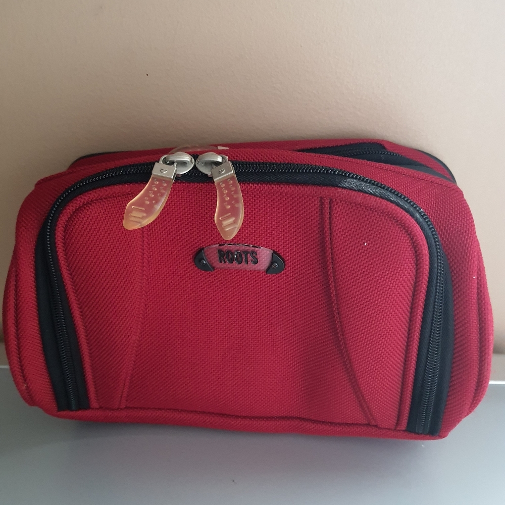 Roots Toiletry/Travel Bag
